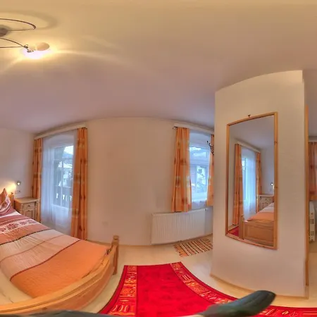 Haus Jeller 招待所 海因费尔斯