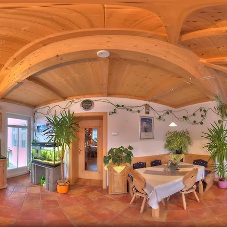Vendégház Haus Jeller 3*